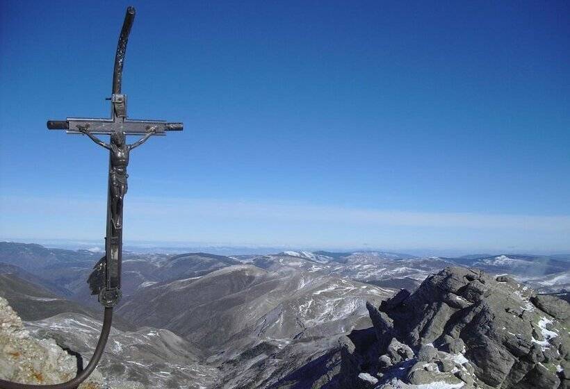 هتل C.t.r. Camino De La Fuentona