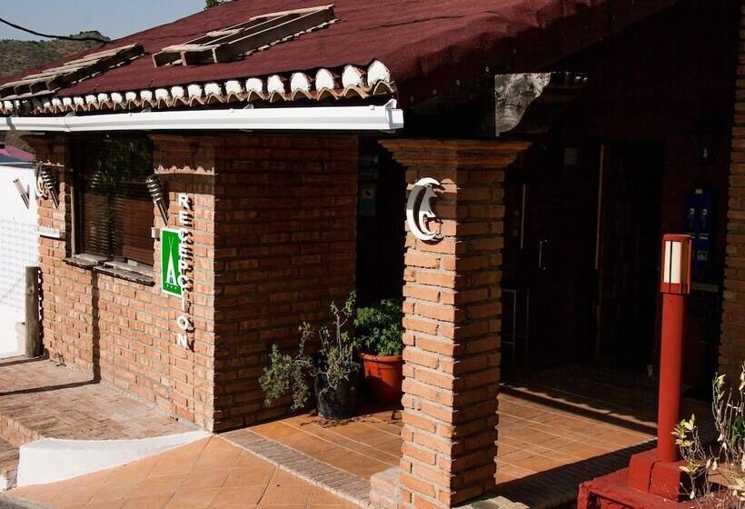 هتل Fuente Del Lobo Glamping  Bungalows   Adults Only