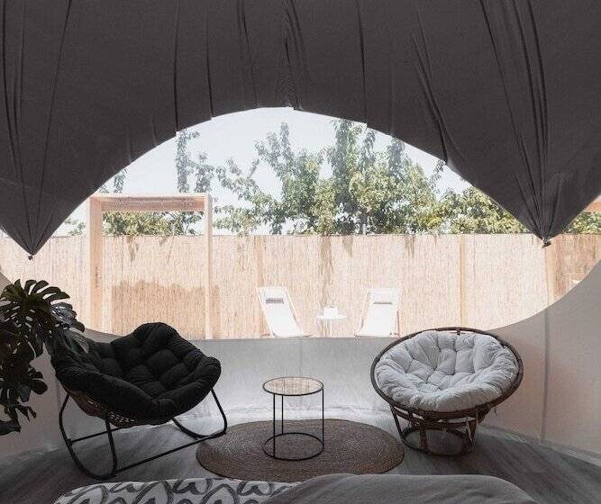 هتل Fuente Del Lobo Glamping  Bungalows   Adults Only