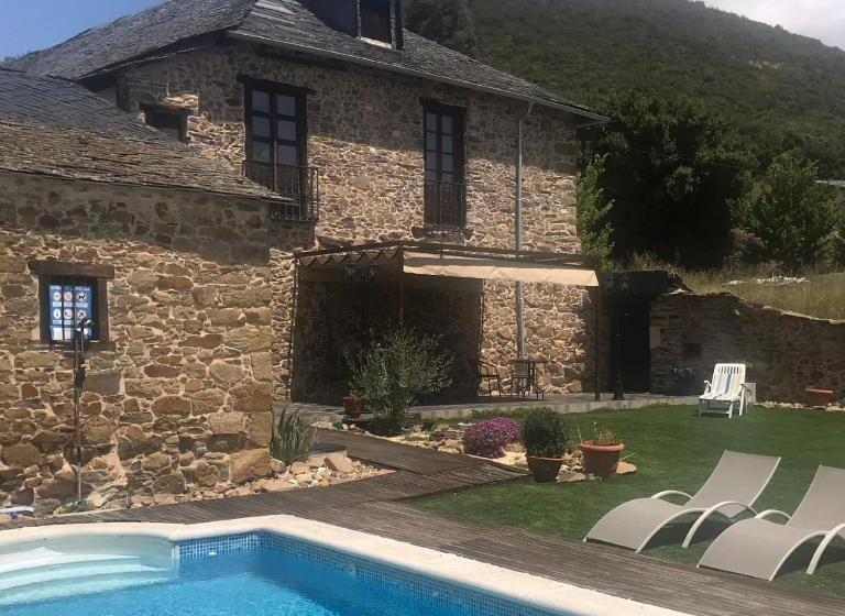هتل La Casa Grande Del Valle
