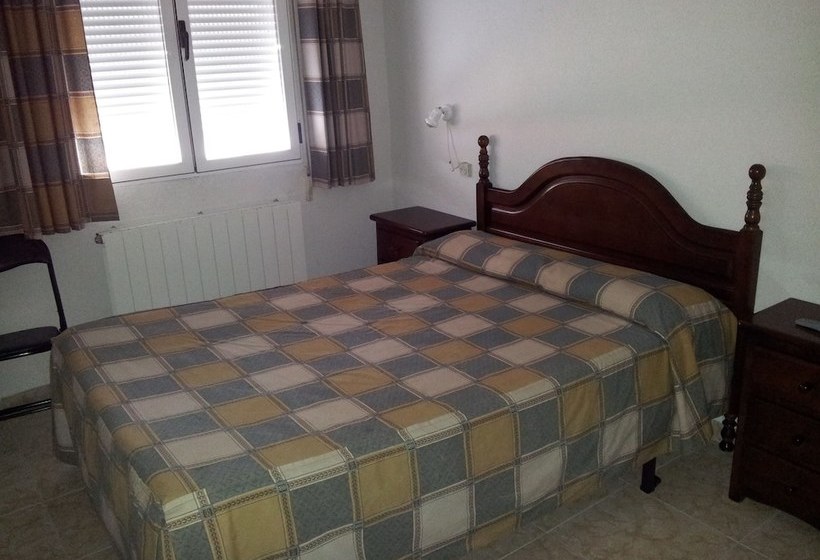 ペンション Alojamiento Cr Cuatro Caminos