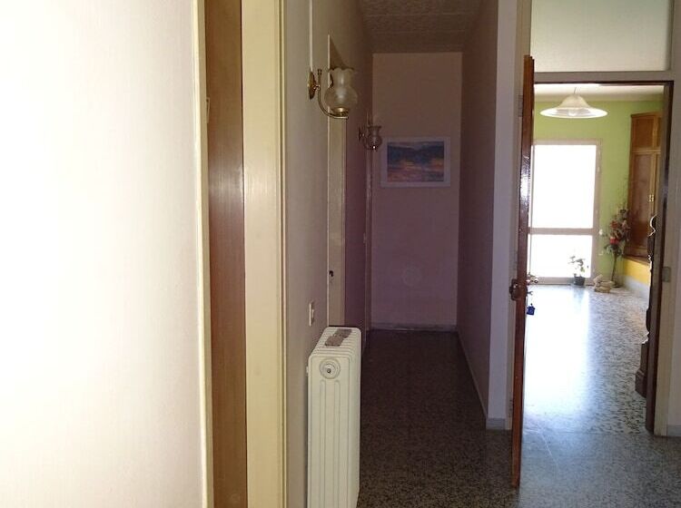 بنسيون Hostal Terraferma