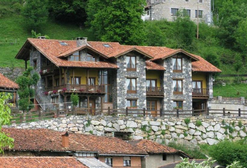 펜션 La Posada De Cucayo
