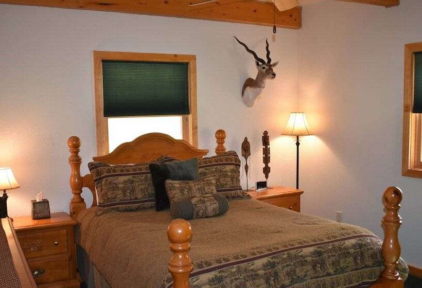 צימר The Wild Game Inn