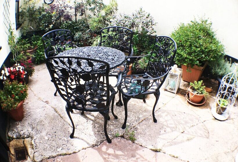 Hillside Bed & Breakfast