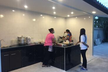 هتل Royal Graces Pool Villas