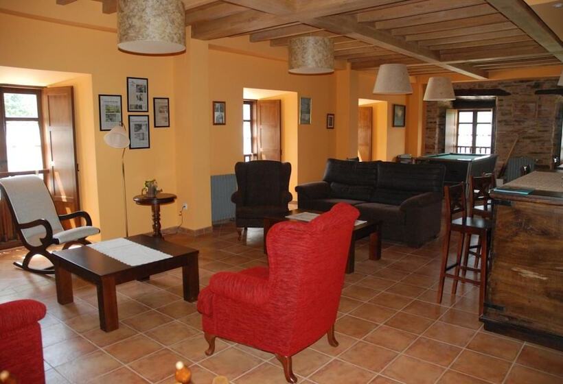 هتل روستایی La Casona De Amaido