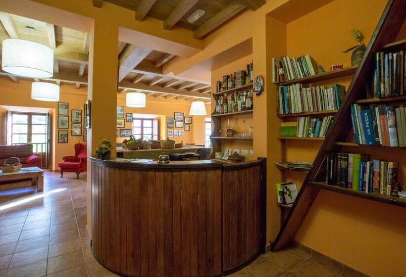 هتل روستایی La Casona De Amaido
