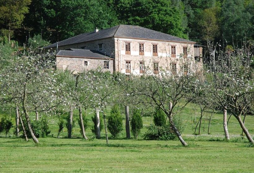 هتل روستایی La Casona De Amaido