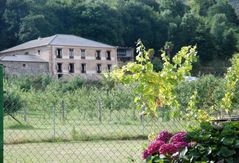 هتل روستایی La Casona De Amaido