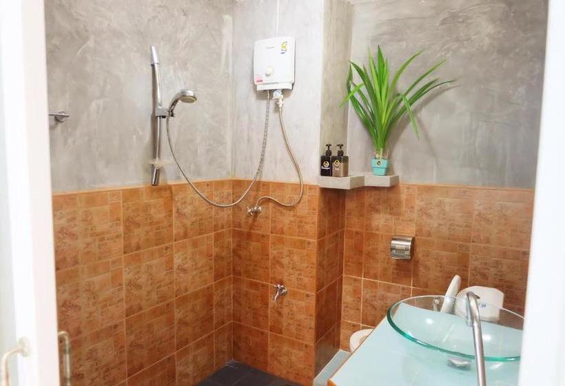 پانسیون Green House At Trang Guesthouse