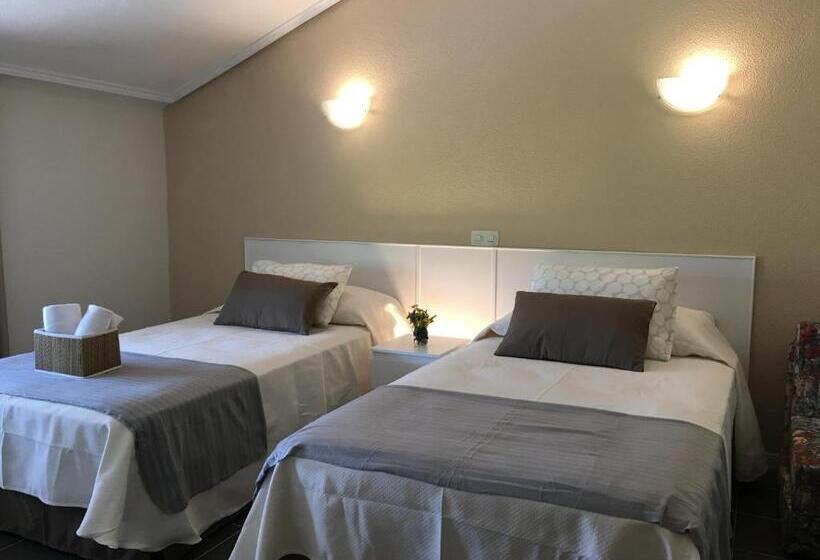 Пансион Hostal El Paso