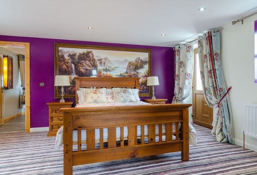 Avoca Lodge