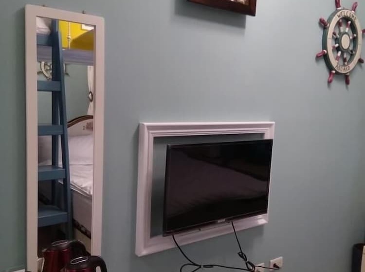 تختخواب و صبحانه Dancedoll House