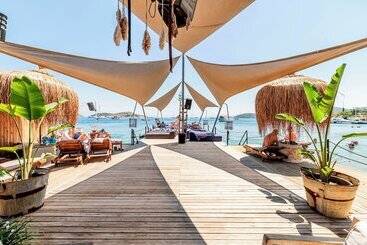 Elista Hotel & Spa