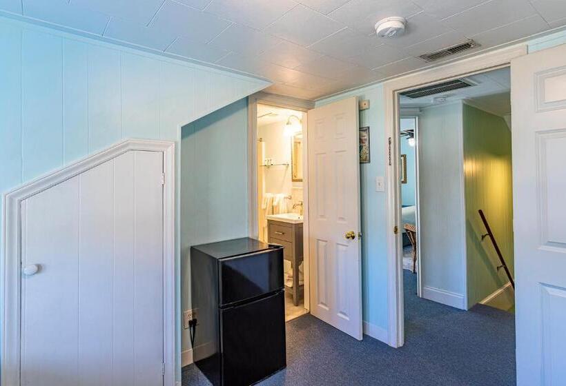 여관 Island Motel Obx