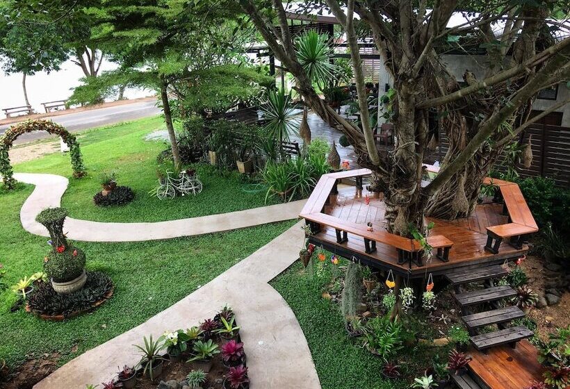 هتل Baan Suan Leelawadee Resort Nan