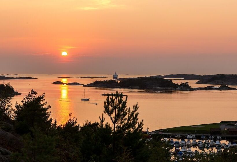 هتل First Camp Citystromstad