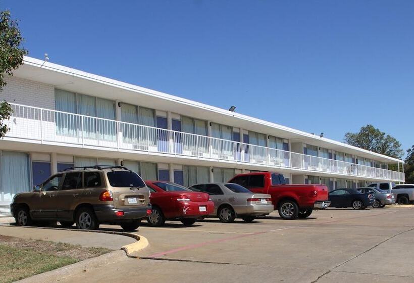 هتل Lonestar Inn And Suites