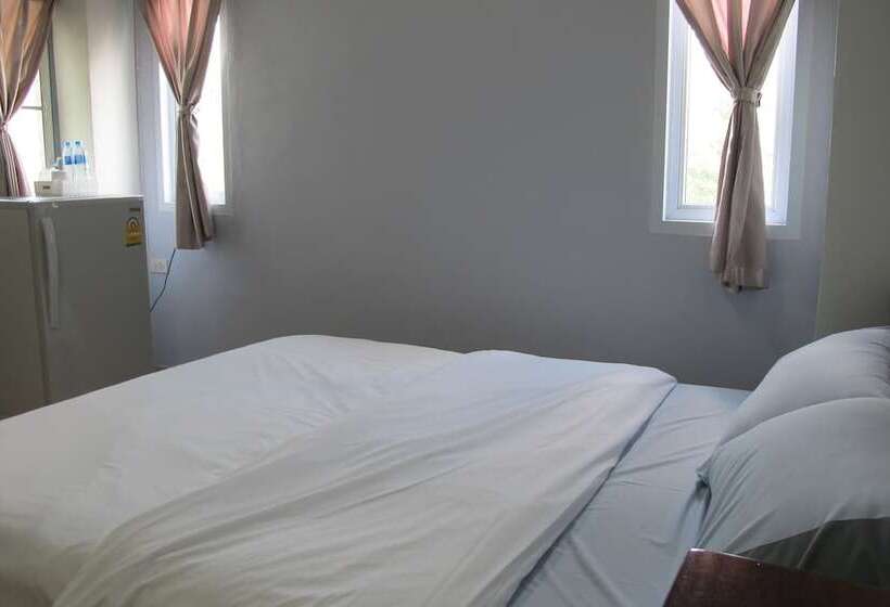 هتل Pattara Apartment Suratthani