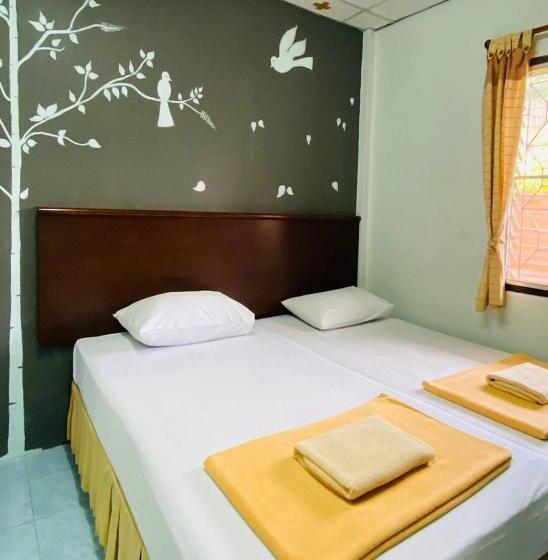 هتل Phang Nga Guesthouse