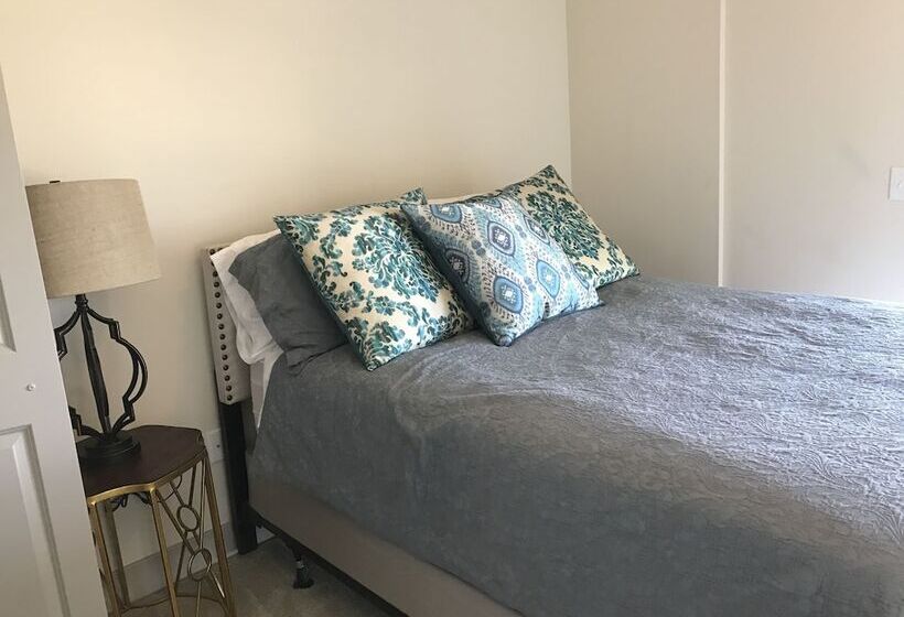 Maja Group Apartments At Nouvelle