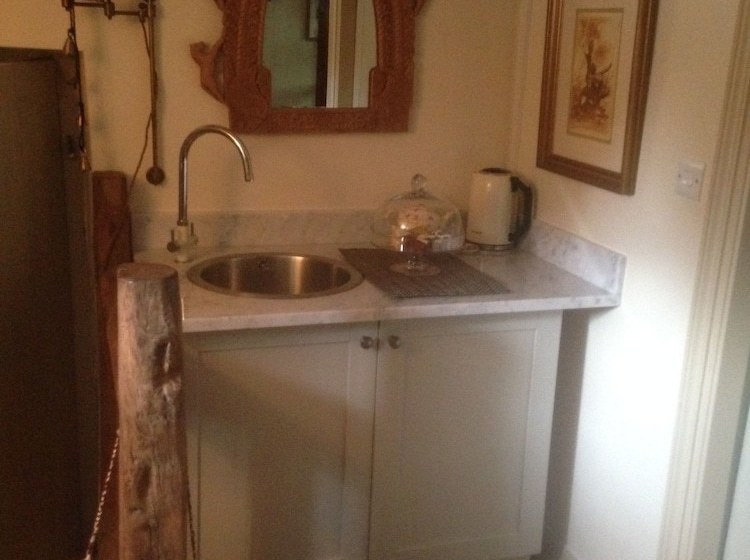 Helmsley Garden Cottage & Railway Carriage