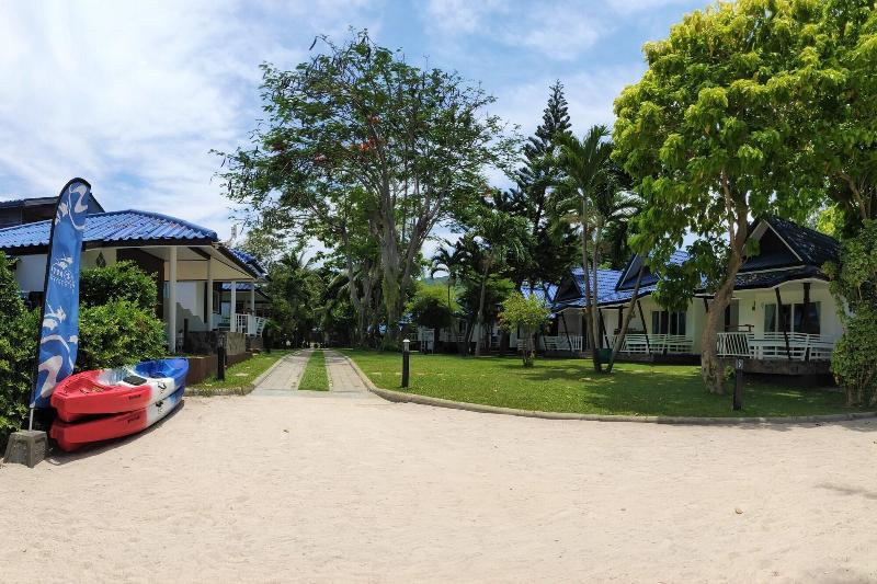 هتل Assava Dive Resort Sha Plus