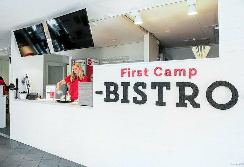 هتل First Camp Ekuddenmariestad