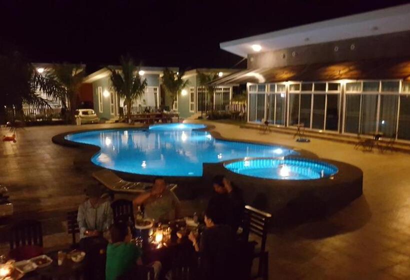 בית מלון כפרי Mountain View Resort
