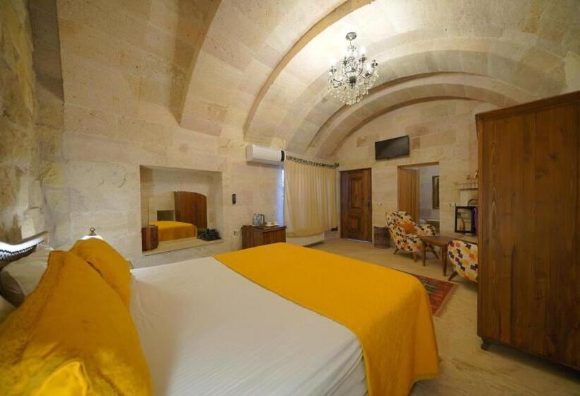 هتل Salkım Cave House