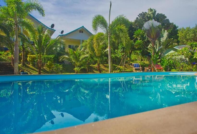 هتل Sea View Resort