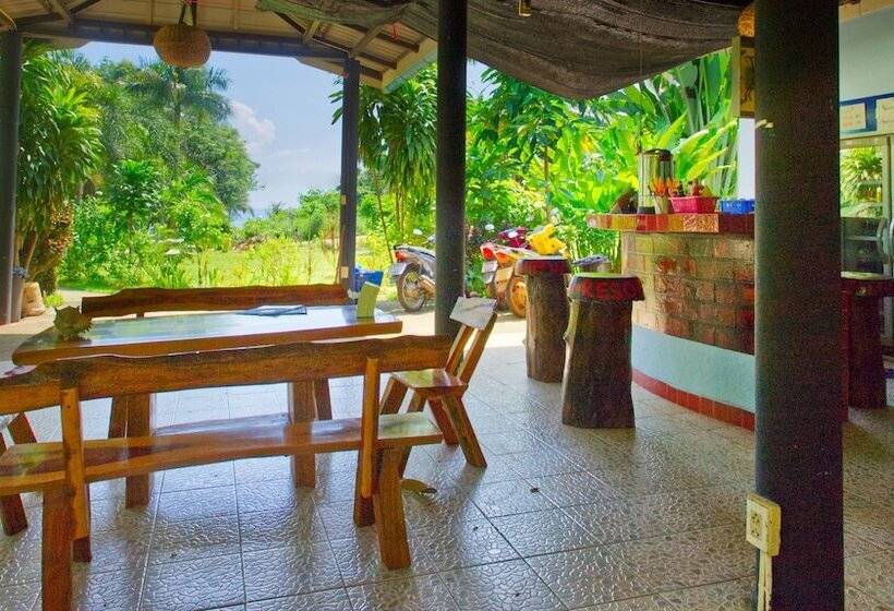 هتل Sea View Resort
