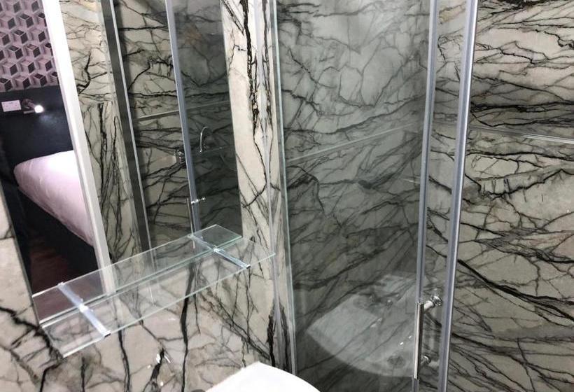 تختخواب و صبحانه Bell Gate House