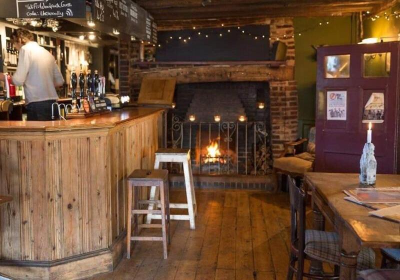 住宿加早餐 The Woolpack