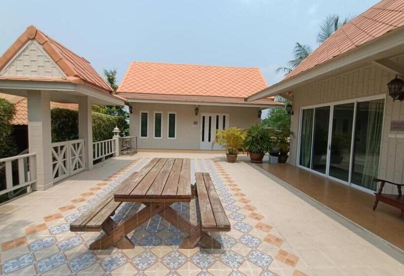 هتل Aob Oun Homestay