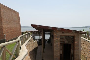 هتل Buvi Lodge