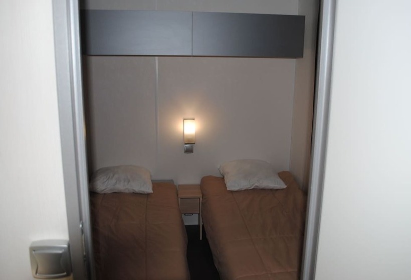 ホテル Camping Lou Cabasson