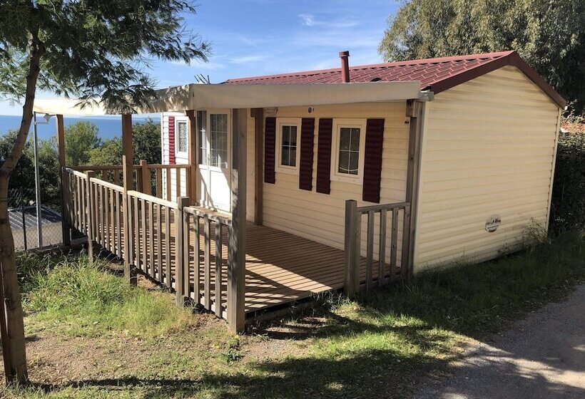 هتل La Cabane De Bob   Saint Raphael