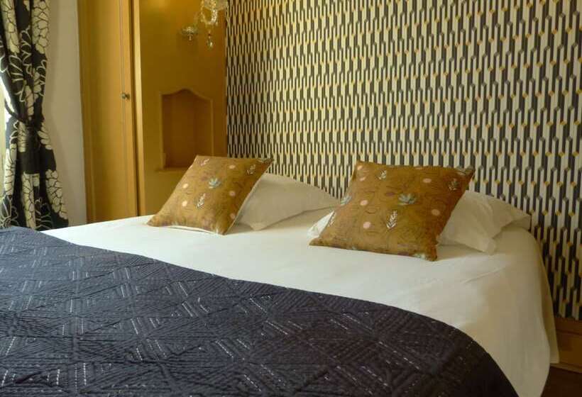 هتل Hôtel Le Bretagne