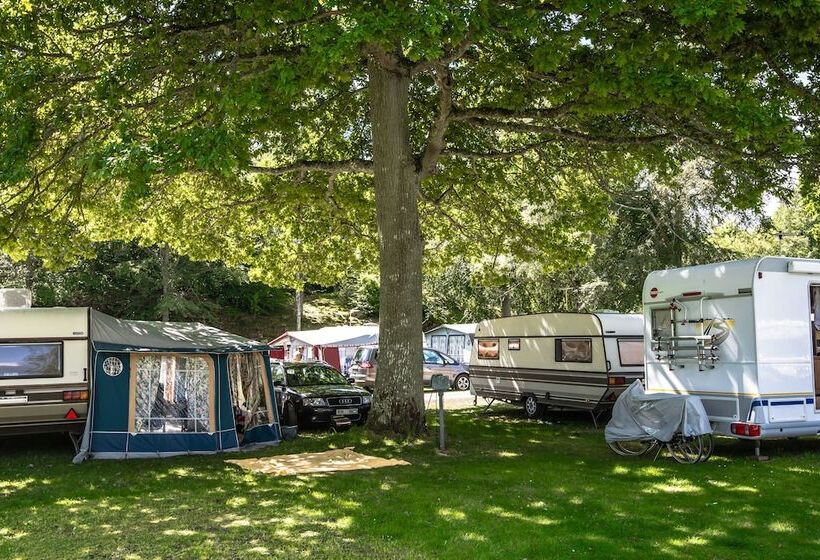 هتل Kolleviks Camping Och Stugby
