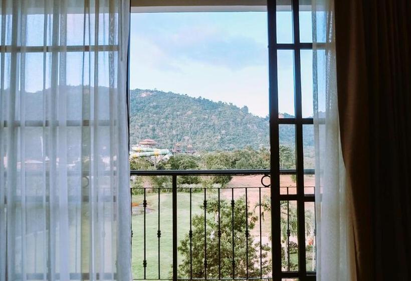 هتل Le Monte Khao Yai