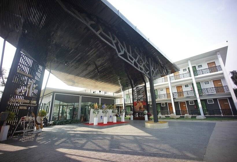 هتل Namthong Nan