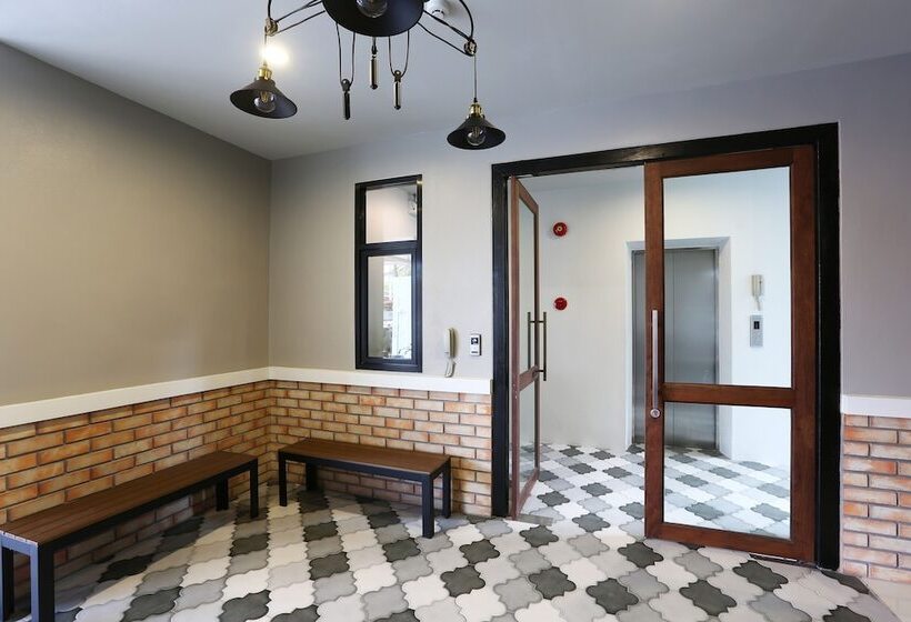 فندق Sukh Serviced Apartment