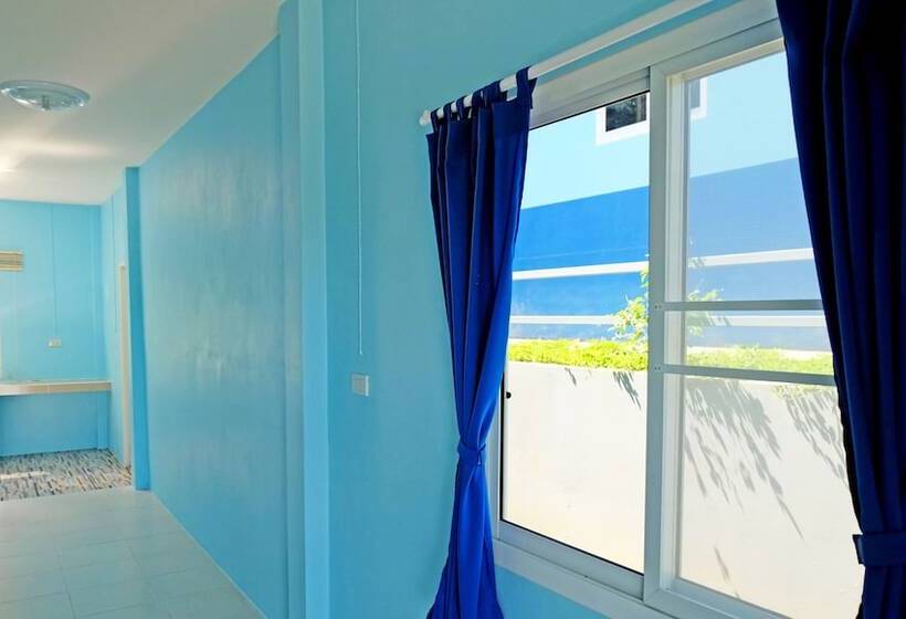 هتل Theppahrak Home