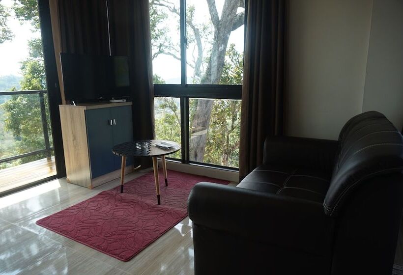 אתר נופש The Adventure Mountain Club