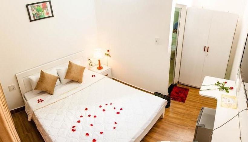 Sunshine Hostel