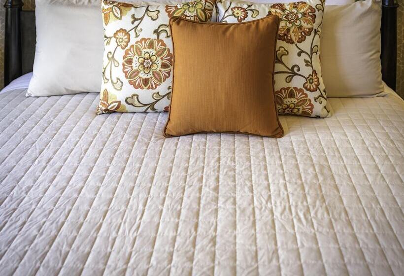 פונדק Europa Village Wineries And Resort