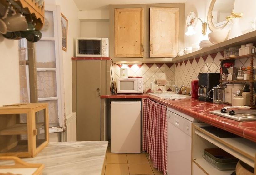 مبيت وإفطار La Cordière