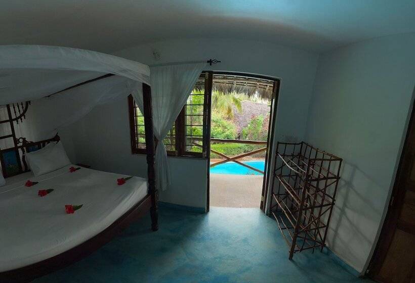 تختخواب و صبحانه Sky And Sand Zanzibar Beach Resort